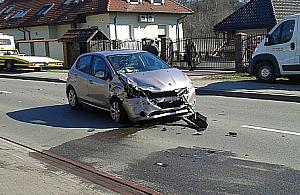 Niebezpieczny wypadek przed sklepem na Bohaterów