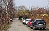 Cywilizacja wkracza między kurniki i domki Kaliszówki