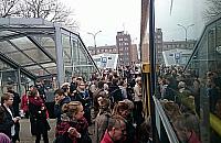 Na stacji metra Wawrzyszew zgin�� cz�owiek