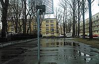 Komu potrzebne s� asfaltowe boiska na Nowolipiu?