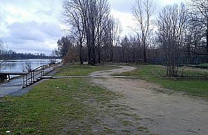 Plaża i siatkówka nad Kanałem Żerańskim