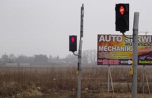 Lazurowa przy Człuchowskiej: dla pieszych non-stop czerwone