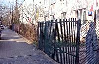 Nieustające "święto flagi" na Przybyszewskiego