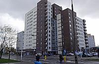 Lokatorzy zniszczą dom komunalny? Burmistrz: nie mamy jak ich weryfikować