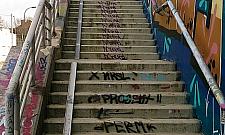 Nielegalnie przez tory? Kiedy innego wyjścia nie ma...