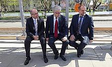 Lans z okazji postawienia wiaty przystankowej