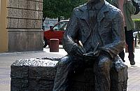 Czy warto upamiętnić Reymonta w al. Reymonta?