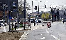 Słupy nie trzymają pionu, przystanki się rozpadają