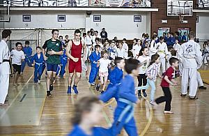 Wszystkie chwyty dozwolone?