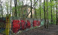 Koszmar z ulicy Karskiej: ruiny wciąż straszą a mogłyby zachwycać