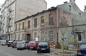 90-letnia fabryczka na sprzedaż. A miało być miejsce kultury
