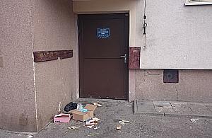 Trudna sztuka wyrzucania śmieci