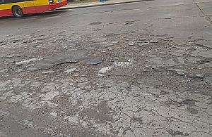 Pętla Nowodwory: dziur więcej niż asfaltu