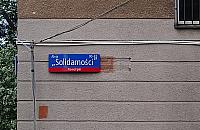 Jakie tabliczki były w al. Świerczewskiego?