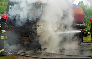 Spłonęła szambiarka na Wydawniczej