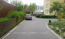 Jedna śmierć to za mało? Drogi pożarowe są zastawiane wszędzie