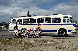 Eskapada zabytkowym autobusem. Poznajcie Białołękę!