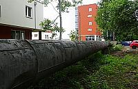 Trwa walka o zakopanie rury na Młocinach