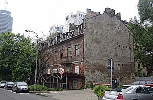 Znicz dla kamienicy Włodawera