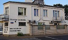 Grill, wino i zabawa. Huczne pożegnanie domu w Wawrze