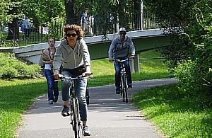 Piesi kontra rowerzyści na Kępie Potockiej