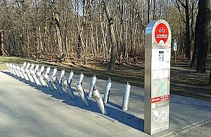 Arcypopularna trasa rowerowa jest na Bielanach