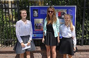 Stypendia dla młodych sportowców. Ich zdjęcia na wystawie