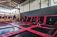 Pierwszy park trampolin w Warszawie ju� otwarty
