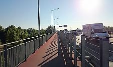 Kto nie stoi na moście Grota? Droga rowerowa gotowa