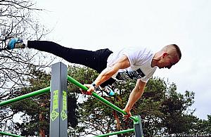 Taniec na rurze uświetni otwarcie street workout parków