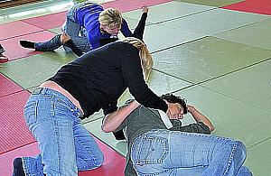 Naucz się bronić! Darmowe zajęcia z samoobrony