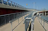 Nowa, lepsza kładka dla pieszych nad Toruńską