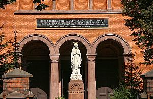 Spacerkiem po Muranowie: śladami warszawskich Żydów