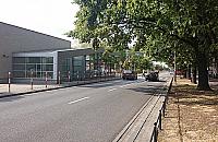 Parkingi-chwilówki przy stacjach metra - dobry pomysł?