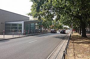 Parkingi-chwilówki przy stacjach metra - dobry pomysł?