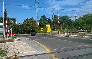 Przejazd w Aninie powinien zostać?