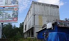 Modlińska ma pecha do nieukończonych budów