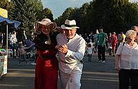 Kochamy pota�c�wki i kabarety. Takich imprez na Woli chcemy?