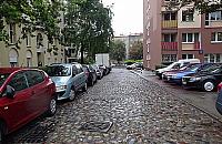 Perła ukryta między jezdniami Okopowej