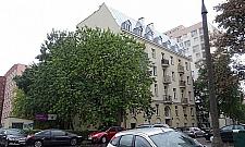 Perła ukryta między jezdniami Okopowej