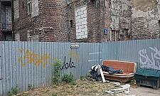 Kamienica ze słynnym muralem idzie na sprzedaż