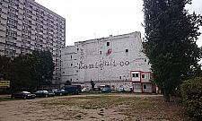 Kamienica ze słynnym muralem idzie na sprzedaż