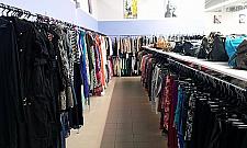 Kobiety ruszają na łowy. Otwarto największy na Białołęce second-hand