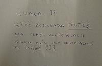 Trują psy na placu Konfederacji?