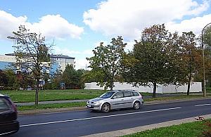 Co budują przy komisariacie na Raginisa?