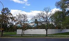 Co budują przy komisariacie na Raginisa?