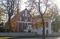 Ilu katolików uczestniczy w mszach na Białołęce?