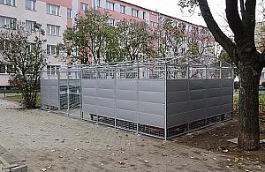 Nowe altany śmietnikowe na Bródnie. "Nie zdadzą egzaminu"