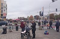 D�wi�k peruwia�skich flet�w niesie si� po Tarchominie