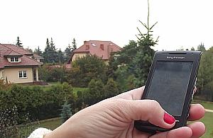 Narzekają na słaby zasięg. I blokują budowę masztu